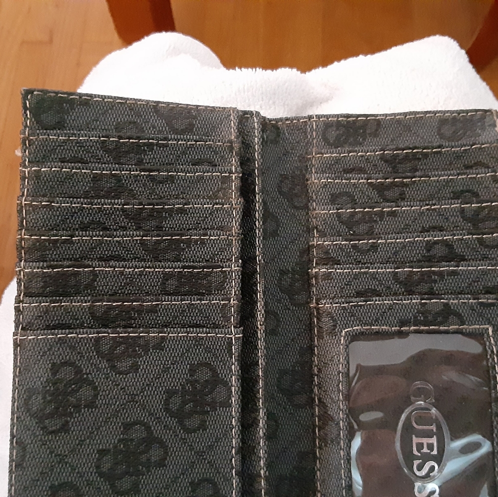 Guess wallet - Picture 8 of 8